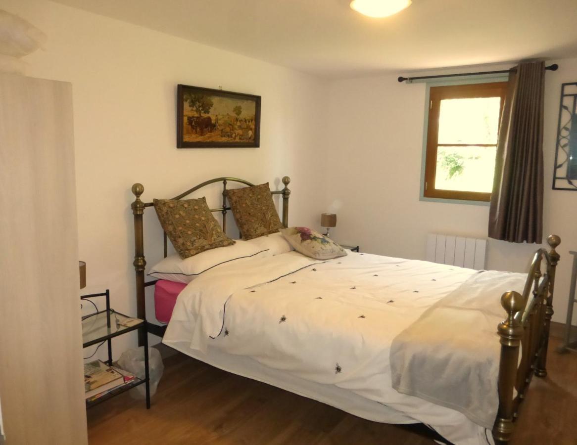 Chez Kate Bed & Breakfast Charroux  Exterior photo